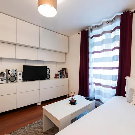 Montmartre-appartement Climatise -3min Sacre-coeur